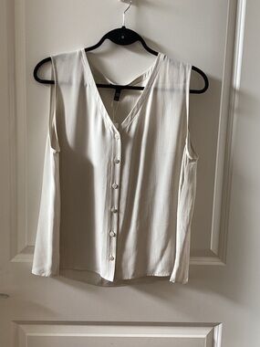 Eileen Fisher Ivory Sleeveless V-Neck Button Front Blouse